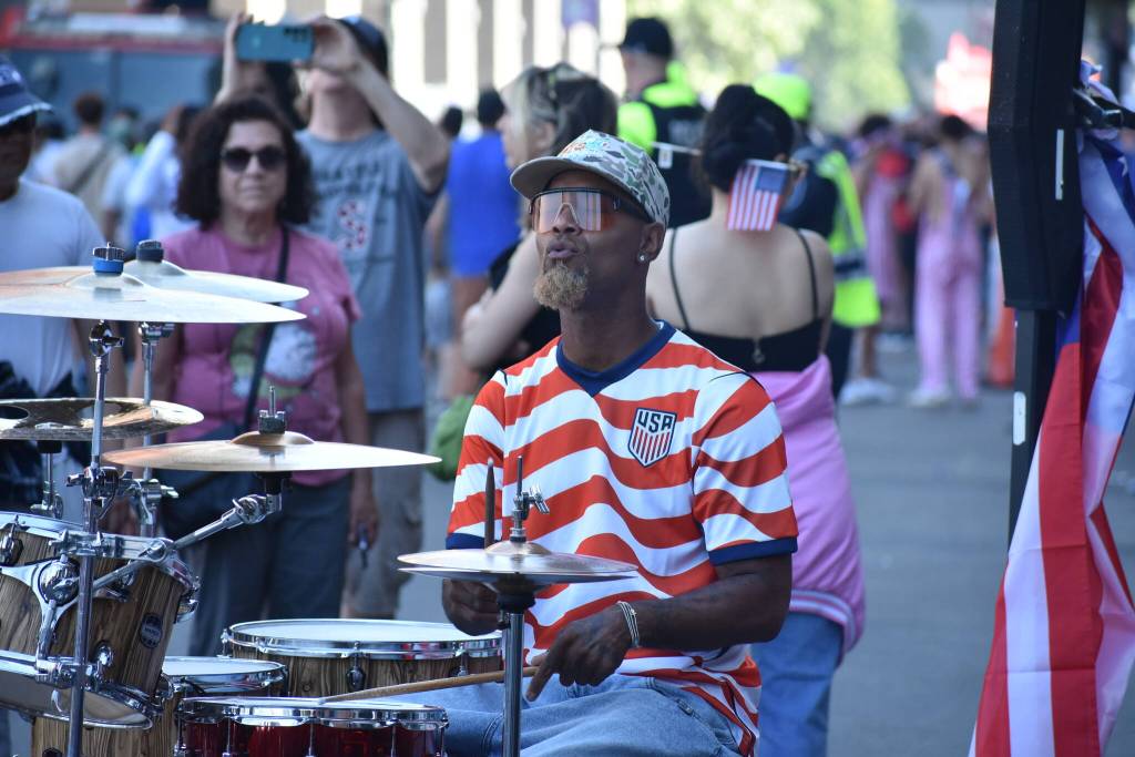 Drummer outside Seattle Stadium. Ben Ray / The Reporter