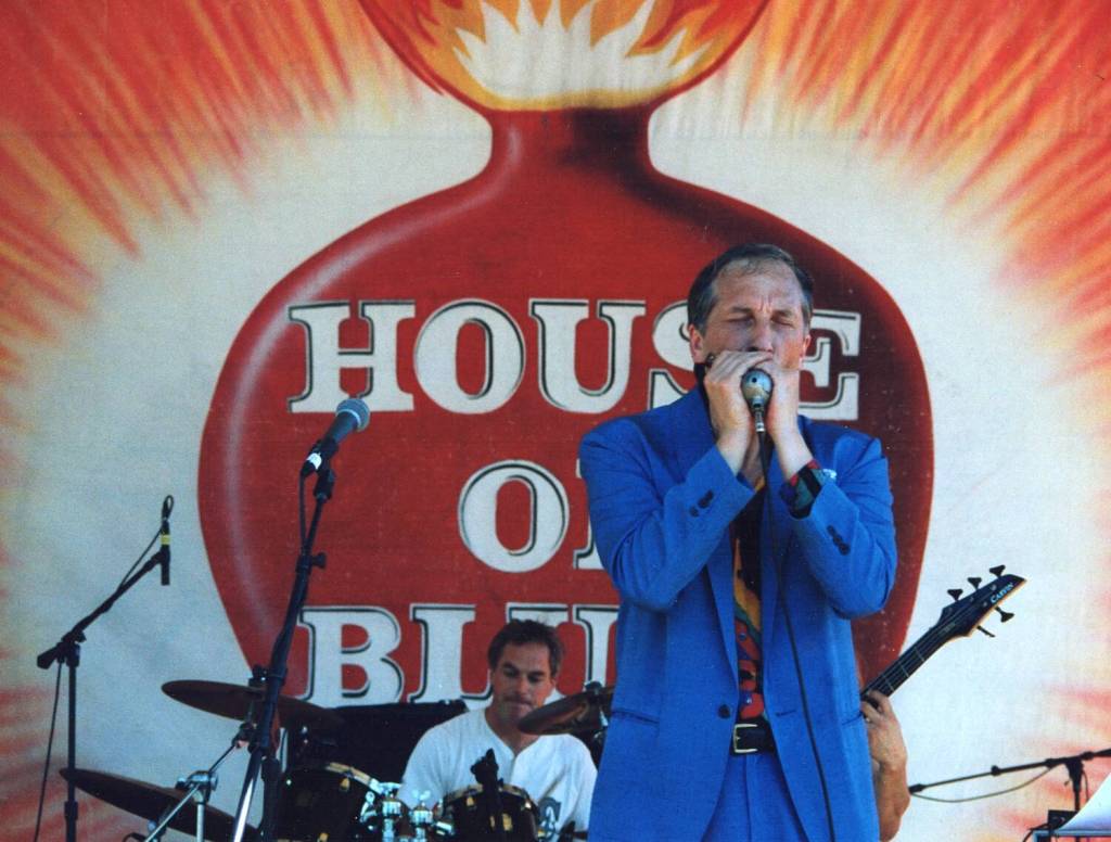 Tom Hunnewell Photo
Stevie & the Blue Flames.