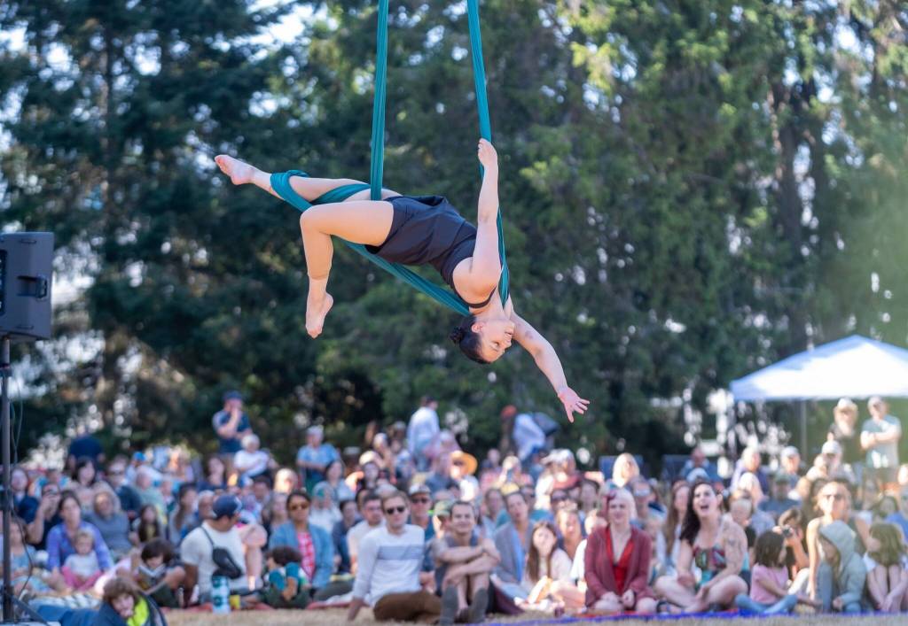 Michelle Bates Photo
Sierra Tinhof on Silks at Open Air 2025.